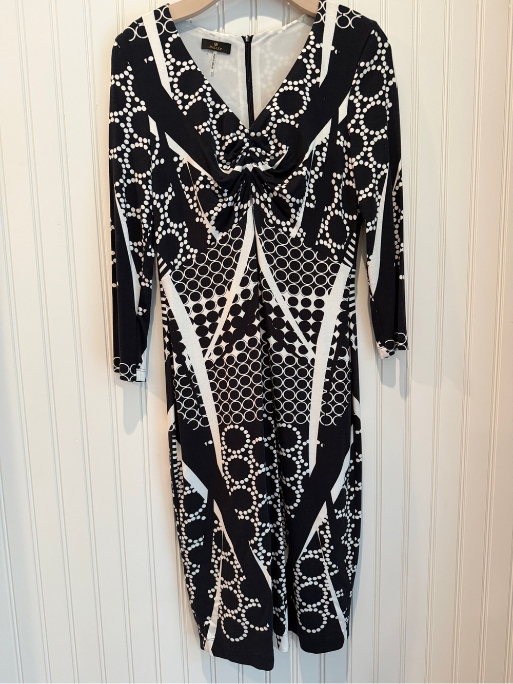 Basler Black and White Geometric Knot-Front Midi Dress